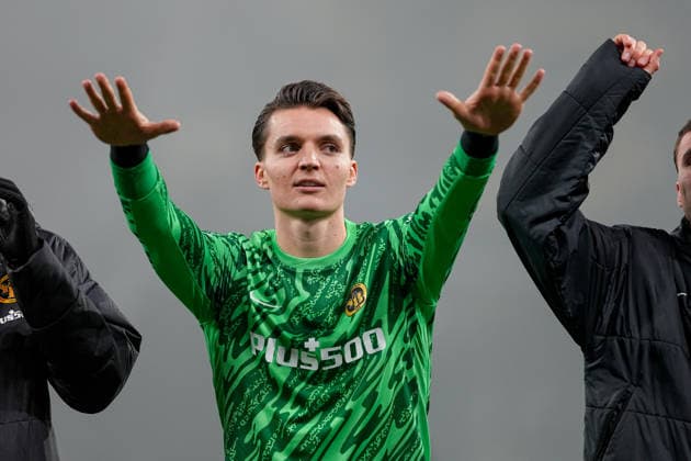 Switzerland UEFA Europa League 2025 26, BSC Young Boys vs LOSC Lille Stadion Wankdorf, Bern Goalkeeper Marvin Keller 1 Young Boys after the win against LOSC Lille Bern Stadion Wankdorf Bern Switzerland Copyright: xKjetilxWaberx