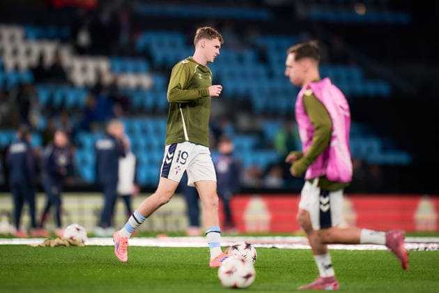 ESP: RC Celta - Bologna FC UEFA Europa League. Matchday 6. Williot Swedberg of RC Celta during the UEFA Europa League match, between RC Celta and Bologna FC, Matchday 6, Balaidos Stadium on December 11, 2025 in Vigo, Spain. kpng Copyright: xPedroxMinax xPRESSINx PM_251211_CEL_BOL_003