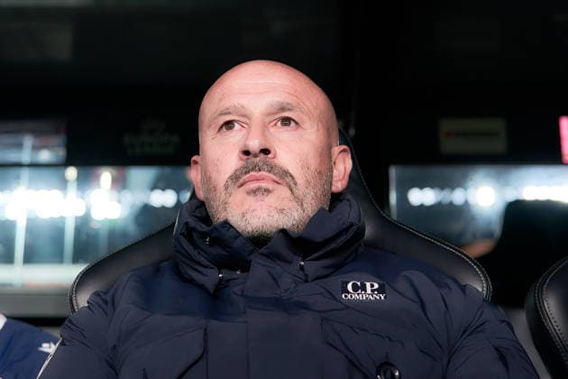 ESP: RC Celta - Bologna FC UEFA Europa League. Matchday 6. head coach of Bologna FC Vincenzo Italiano during the UEFA Europa League match, between RC Celta and Bologna FC, Matchday 6, Balaidos Stadium on December 11, 2025 in Vigo, Spain. kpng Copyright: xPedroxMinax xPRESSINx PM_251211_CEL_BOL_006