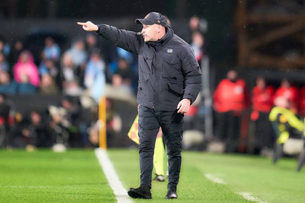 ESP: RC Celta - Bologna FC UEFA Europa League. Matchday 6. head coach of Bologna FC Vincenzo Italiano during the UEFA Europa League match, between RC Celta and Bologna FC, Matchday 6, Balaidos Stadium on December 11, 2025 in Vigo, Spain. kpng Copyright: xPedroxMinax xPRESSINx PM_251211_CEL_BOL_014