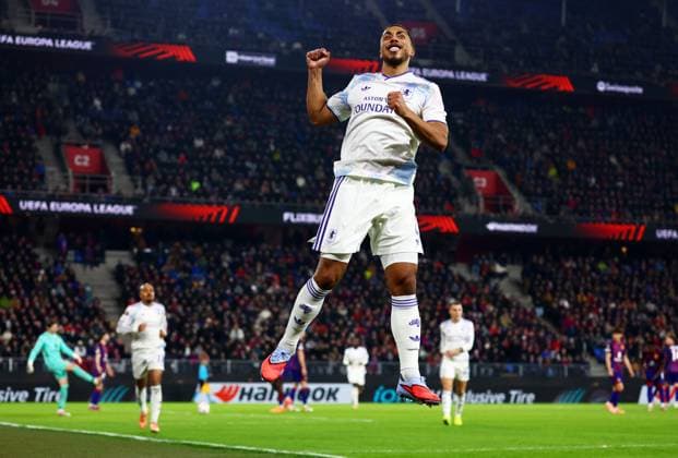 Youri Tielemans of Aston Villa celebrates scoring a goal after making the score 1-2. FC Basel v Aston Villa, UEFA Europa League, Group Stage, Football, St. Jakob-Park, Basel, Switzerland - 11 Dec 2025Basel St. Jakob-Park Switzerland EDITORIAL USE ONLY No use with unauthorised audio, video, data, fixture lists, club league logos or live services. Online in-match use limited to 120 images, no video emulation. No use in betting, games or single club league player publications. Copyright: xJamesxMarsh Shutterstockx 16080606ca