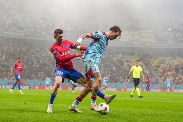 UEFA Europa League: Fotbal Club FCSB v Feyenoord Bucharest - Luciano Valente of Feyenoord during the sixth match of the UEFA Europa League 2025 2026. The match is set between Fotbal Club FCSB and Feyenoord at Arena Nationala on 11 December 2025 in Bucharest, Romania. Copyright: xTomxBodex