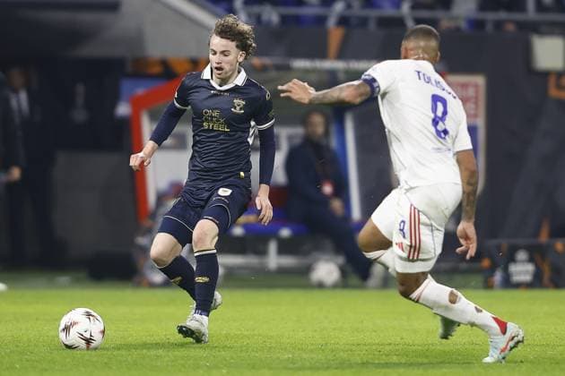 LYON , 17-11-2025 , Groupama Stadium , season 2025 2026 , UEFA Europa League League phase . match between Olympique Lyon and Go Ahead Eagles, Picture shows Eagles player Jakob Breum , Olympique Lyonnais player Corentin Tolisso Olympique Lyon - Go Ahead Eagles  x200125045x Copyright:
