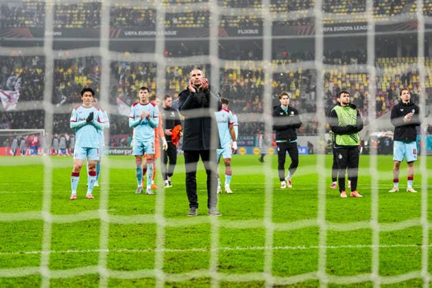 UEFA Europa League: Fotbal Club FCSB v Feyenoord Bucharest - Feyenoord coach Robin van Persie during the sixth match of the UEFA Europa League 2025 2026. The match is set between Fotbal Club FCSB and Feyenoord at Arena Nationala on 11 December 2025 in Bucharest, Romania. Copyright: xYannickxVerhoevenx