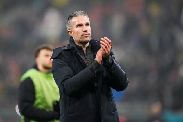 UEFA Europa League: Fotbal Club FCSB v Feyenoord Bucharest - Feyenoord coach Robin van Persie during the sixth match of the UEFA Europa League 2025 2026. The match is set between Fotbal Club FCSB and Feyenoord at Arena Nationala on 11 December 2025 in Bucharest, Romania. Copyright: xYannickxVerhoevenx