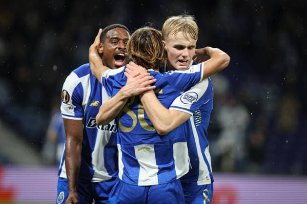 FC Porto vs Malmo FF - UEFA Europa League : (Foto Photo : Tiago Vieira Avant Sports) FC Porto vs Malmo FF - UEFA Europa League, FC Porto team celebrates a goal during the Europa League football match between FC Porto and Malmo FF at Estadio do Dragao in Porto, Portugal, on December 11, 2025. (Photo : Tiago Vieira Avant Sports) Porto, Portugal Estadio do Dragao Portugal Copyright: xFoto Photox:xTiagoxVieira AvantxSportsx