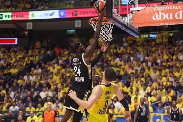 Maccabi Rapyd Tel Aviv v LDLC ASVEL - EuroLeague TEL AVIV, ISRAEL - DECEMBER 11: LDLC ASVEL’s Mbaye Ndiaye (24) competes against Maccabi Rapyd Tel Aviv’s Lonnie Walker IV (8) during the EuroLeague Round 15 match at Menora Mivtachim Arena in Tel Aviv, Israel, on December 11, 2025. Nir Keidar Anadolu Tel Aviv Israel. Editorial use only. Please get in touch for any other usage.  Copyright: x2025xAnadoluxNirxKeidarx