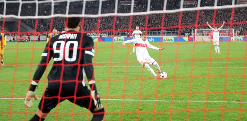 11 12 25 VfB Stuttgart Maccabi Tel Aviv FC Germany, Stuttgart, 11 12 2025, Football, UEFA Europa League, Season 2025 2026, VfB Stuttgart Maccabi Tel Aviv FC Maximilian Mittelstädt VfB Stuttgart Goal Penalty 3 0 Mittelstädt