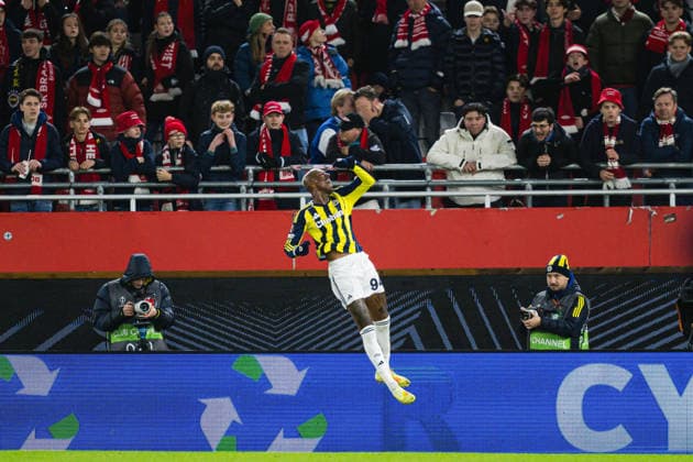 251211 Talisca of Fenerbahce celebrates after scoring the 0 2 goal during the UEFA Europa League football match between Brann and Fenerbache on December 11, 2025 in Bergen Photo Marius Simensen BILDBYRAN COP 238 MM0053 bbeng brann fenerbache football fotball fotboll jubel soccer uefa europa league  Copyright: MARIUSxSIMENSEN BB251211ZD048
