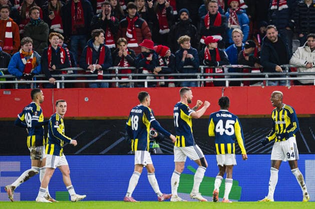 251211 Talisca of Fenerbahce celebrates after scoring the 0 2 goal during the UEFA Europa League football match between Brann and Fenerbache on December 11, 2025 in Bergen Photo Marius Simensen BILDBYRAN COP 238 MM0053 bbeng brann fenerbache football fotball fotboll jubel soccer uefa europa league  Copyright: MARIUSxSIMENSEN BB251211ZP032