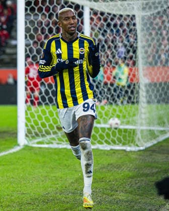 251211 Talisca of Fenerbahce celebrates after scoring the 0 4 goal during the UEFA Europa League football match between Brann and Fenerbache on December 11, 2025 in Bergen Photo Marius Simensen BILDBYRAN COP 238 MM0053 bbeng brann fenerbache football fotball fotboll jubel soccer uefa europa league  Copyright: MARIUSxSIMENSEN BB251211ZJ035