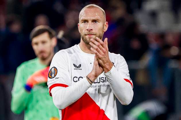 Mike van der Hoorn of FC Utrecht looks on FC Utrecht v Nottingham Forest FC, UEFA Europa League 2025 26 League Phase MD6, FC Utrecht v Nottingham Forest FC, Stadion Galgenwaard, December 11, 2025, Utrecht, Netherlands.