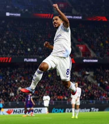 Youri Tielemans of Aston Villa celebrates scoring a goal after making the score 1-2. FC Basel v Aston Villa, UEFA Europa League, Group Stage, Football, St. Jakob-Park, Basel, Switzerland - 11 Dec 2025Basel St. Jakob-Park Switzerland EDITORIAL USE ONLY No use with unauthorised audio, video, data, fixture lists, club league logos or live services. Online in-match use limited to 120 images, no video emulation. No use in betting, games or single club league player publications. Copyright: xJamesxMarsh Shutterstockx 16080606dh