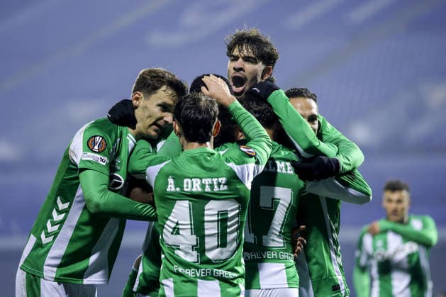 (251212) -- ZAGREB, Dec. 12, 2025 -- Players of Real Betis celebrate team s third goal during the UEFA Europa League 2025 26 League Phase match between GNK Dinamo and Real Betis in Zagreb, Croatia, on Dec. 11, 2025. ( PIXSELL via Xinhua) (SP)CROATIA-ZAGREB-UEFA-EUROPA LEAGUE-GNK DINAMO VS REAL BETIS SanjinxStrukic 