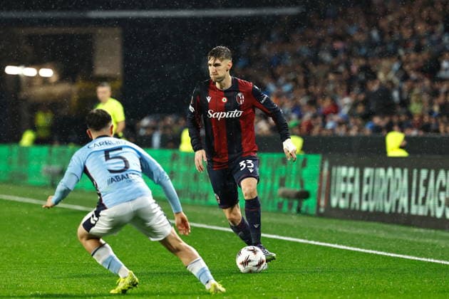 Juan Miranda (Bologna), DECEMBER 11, 2025 - Football Soccer : UEFA Europa League league phase match day 6 between RC Celta de Vigo - Bologna FC 1909 at the Estadio Balaidos in Vigo, Spain. Noxthirdxpartyxsales  aflo_313322810