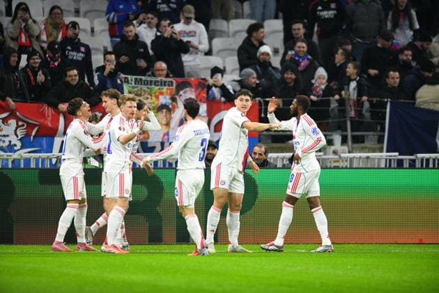 FOOTBALL - EUROPA LEAGUE - LYON v GO AHEAD EAGLES Cyril Lestage MAXPPP - Décines-Charpieu 11 12 2025 OL players celebrating during the UEFA Europa League, League phase, MD6 football match between Olympique Lyonnais and Go Ahead Eagles on 11 December 2025 at Groupama stadium in Décines-Charpieu, France - Photo Cyril Lestage Décines-Charpieu France  Copyright: xMAXPPPxCyrilxLestagex CAL202512120244 CAL202512120244