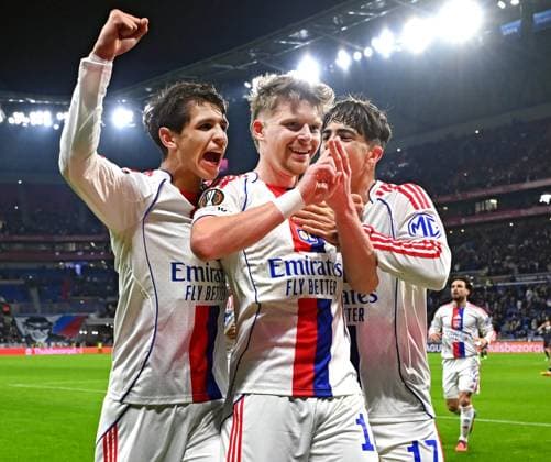 Match Europa League OL - Go Head Eagles PHOTOPQR LE PROGRES Stéphane GUIOCHON - Décines-Charpieu 11 12 2025 - Match Europa League OL - Go Head Eagles -A Décines au Groupama Stadium match de poule de l Europa League saison 2025 - 2026 OL - Go Ahead Eagles ici joie de Pavel Sulc apres son but avec Afonso Moreira et Khalis Merah Décines-Charpieu Rhône Rhône-Alpes France  Copyright: xPHOTOPQR LExPROGRES MAXPPPxStéphanexGUIOCHONx 20251211LPL0210 20251211LPL0210