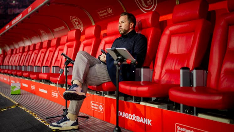 Duesseldorf, Germany. 17th Oct 2025. Sportdirektor Christian Weber (F95) Fortuna Düsseldorf - Eintracht Braunschweig 17.10.2025 *** Duesseldorf, Germany 17th Oct 2025 Sports Director Christian Weber F95 Fortuna Düsseldorf Eintracht Braunschweig 17 10 2025