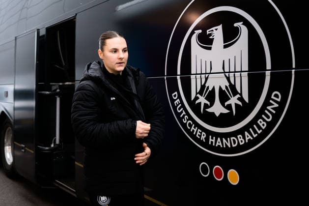 Handball, Womens World Championship, semi-final France Germany Mareike Thomaier Germany Rotterdam Ahoy Netherlands