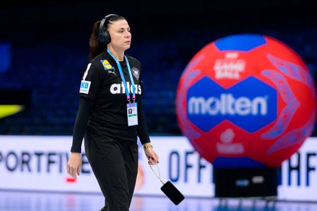 Handball, Womens World Cup, semi-final France Germany Goalkeeping coach Jasmina Rebmann Jankovic Germany Rotterdam Ahoy Netherlands