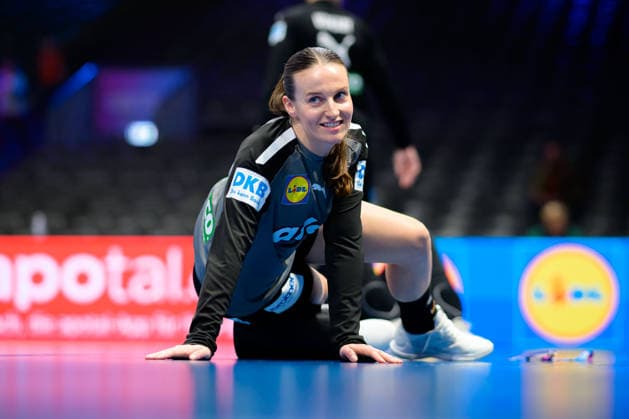 Handball, Womens World Championship, semi-final France Germany Julia Maidhof Germany Rotterdam Ahoy Netherlands