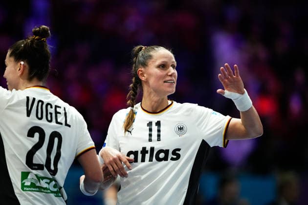 Women s Handball World Championship 2025 France Germany Rotterdam, Netherlands 20251212 Germany s Xenia Smits during the semi final of the Women s Handball World Championship between France and Germany at Ahoy Arena Photo Beate Oma Dahle NTB Rotterdam Netherlands EDITORIAL USE ONLY RESTRICTED USE FOR BETTING COMPANIES  Copyright: xBeatexOmaxDahlex xNTBx