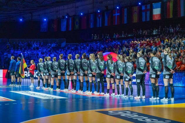 2025-12-12 France vs Germany ROTTERDAM, NETHERLANDS - DECEMBER 12: team Germany during the IHF Worldchampionship 2025 1 2 final match for women, between France and Germany at Ahoy on December 12, 2025 in Rotterdam, Netherlands. Rotterdam Ahoy Netherlands Content not available for redistribution in The Netherlands directly or indirectly through any third parties. Copyright: xHenkxSeppenx