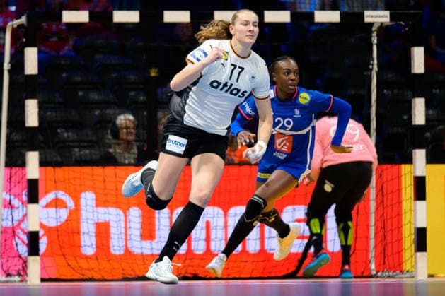 Handball, Womens World Championship, semi-final France Germany Viola Leuchter Germany Rotterdam Ahoy Netherlands