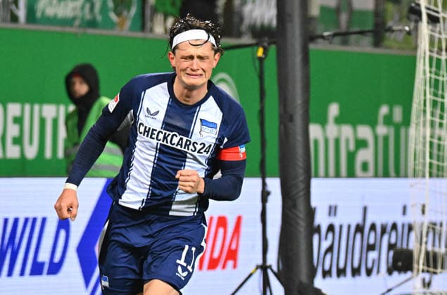 12 12 2025 Soccer season 2025 2026 2 Soccer Bundesliga 16 Matchday SpVgg Greuther Fürth Kleeblatt Hertha BSC Berlin Sportfoto Zink MeZi xmexzix DFL regulations prohibit any use of photographs as image sequences and or quasi video only for editorial use Torjubel Jubel Freude nach Treffer Torschuß zum 0 1 durch Fabian Reese 11, Hertha BSC Berlin