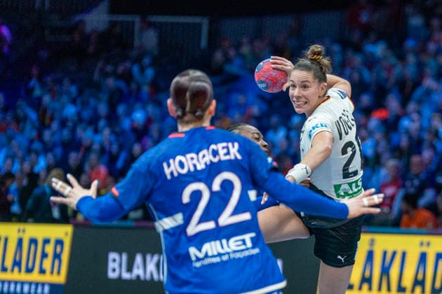 2025-12-12 France vs Germany ROTTERDAM, NETHERLANDS - DECEMBER 12: Emily Vogel of Germany during the IHF Worldchampionship 2025 1 2 final match for women, between France and Germany at Ahoy on December 12, 2025 in Rotterdam, Netherlands. Rotterdam Ahoy Netherlands Content not available for redistribution in The Netherlands directly or indirectly through any third parties. Copyright: xHenkxSeppenx