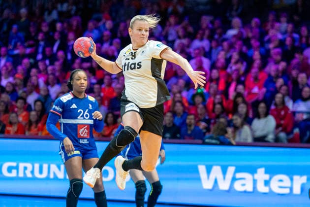 2025-12-12 France vs Germany ROTTERDAM, NETHERLANDS - DECEMBER 12: Antje Doll of Germany during the IHF Worldchampionship 2025 1 2 final match for women, between France and Germany at Ahoy on December 12, 2025 in Rotterdam, Netherlands. Rotterdam Ahoy Netherlands Content not available for redistribution in The Netherlands directly or indirectly through any third parties. Copyright: xHenkxSeppenx