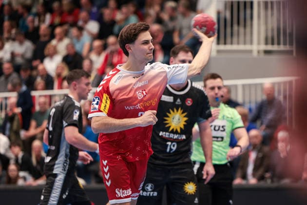 12 12 2025, Handball, Season 2025 2026, 2 Handball Bundesliga, 15 Matchday, TuSEM Essen TuS N Lübbecke, Jan Reimer TuSEM Essen , Essen Am Hallo NRW Germany xRHR PHOTO DEx Copyright: DennisxEwert RHR-FOTOx RHR-FOTO DE