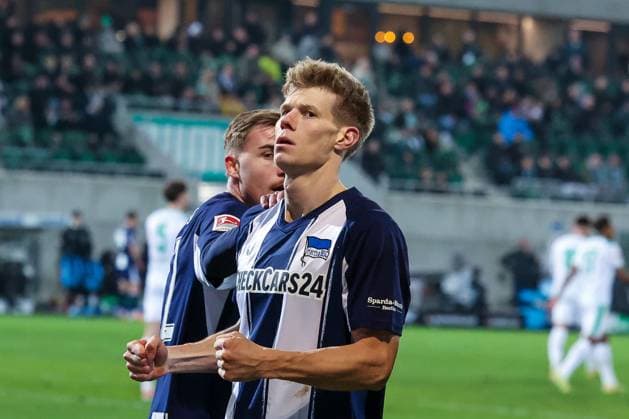 Luca Schuler 18 Hertha BSC Berlin celebrates after his goal to 2 3, Spvgg Greuther Fuerth vs Hertha BSC Berlin, Football, 2 Bundesliga, DFL, Saison 2025 2026, Hinrunde, 16 Spieltag, 12 12 2025 DFB regulations prohibit any use of photographs as image sequences and or quasi video Fuerth Bayern Germany Copyright: xkolbert-press MartinxAgüerax