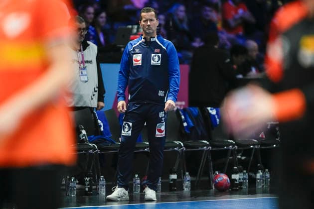 Women s Handball World Championship 2025 Netherlands Norway Rotterdam, Netherlands 20251212 Norway s coach Ole Gustav Gjekstad before the semi final of the Women s Handball World Championship between the Netherlands and Norway in Ahoy Arena Photo Beate Oma Dahle NTB Rotterdam Netherlands EDITORIAL USE ONLY RESTRICTED USE FOR BETTING COMPANIES  Copyright: xBeatexOmaxDahlex xNTBx