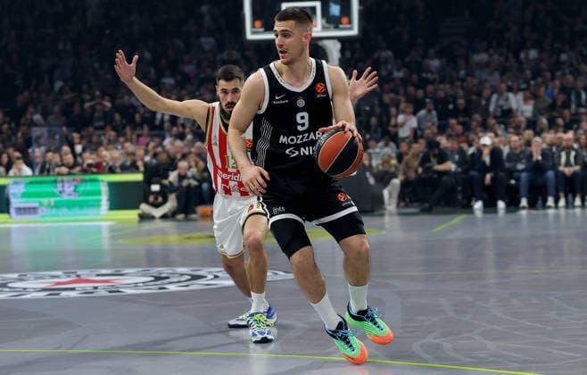 Partizan v Crvena Zvezda, Euroleague basketball, season 2025 2026, round 15 Belgrade, Serbia. 12th Dec, 2025. Partizan s Vanja Marinkovic during Euroleague basketball match between Partizan and Crvena Zvezda (Red Star) on December 12. 2025. in Belgrade, Serbia. Belgrade Serbia Copyright: xPedjaxMilosavljevic STARSPORTx