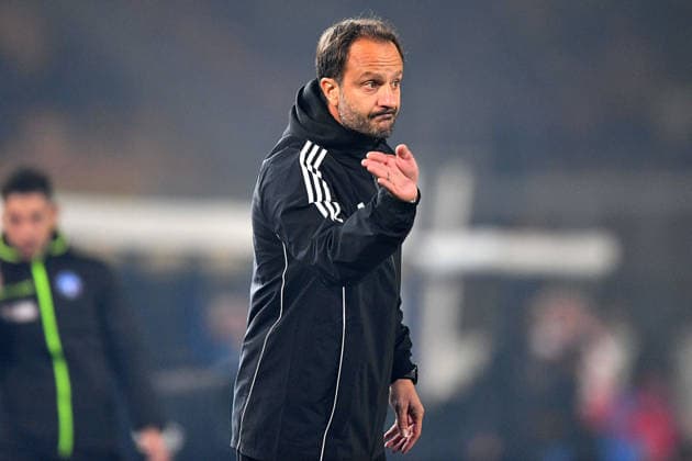 Pisa s head coach Alberto Gilardino gestures-reacts during the Serie A Enilive soccer matchday 15 between US Lecce and Pisa Sportin Club 1909 at the Via del Mare Stadium in Lecce, Italy, Friday, December 12, 2025. (Credit Image: Giovanni Evangelista LaPresse)  Copyright: xGiovannixEvangelista LaPressex