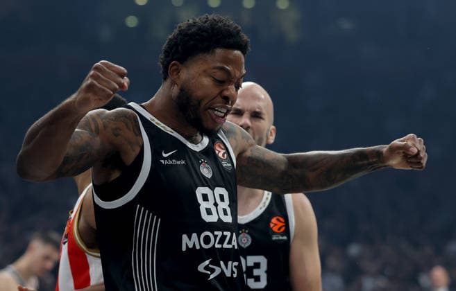 Partizan v Crvena Zvezda, Euroleague basketball, season 2025 2026, round 15 Belgrade, Serbia. 12th Dec, 2025. Partizan s Tyrique Jones celebrates during Euroleague basketball match between Partizan and Crvena Zvezda (Red Star) on December 12. 2025. in Belgrade, Serbia. Belgrade Serbia Copyright: xPedjaxMilosavljevic STARSPORTx