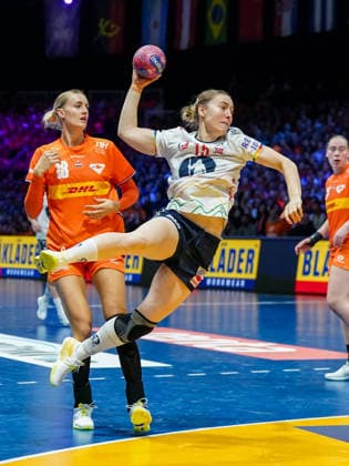2025-12-12 Netherlands v Norway - IHF World Women s Handball Championship ROTTERDAM, NETHERLANDS - DECEMBER 12: Vilde Ingstad of Norway shoots at goal during the IHF World Women s Handball Championship match between Netherlands and Norway at Ahoy on December 12, 2025 in Rotterdam, Netherlands. Rotterdam Ahoy Netherlands Content not available for redistribution in The Netherlands directly or indirectly through any third parties. Copyright: xHenkxSeppenx