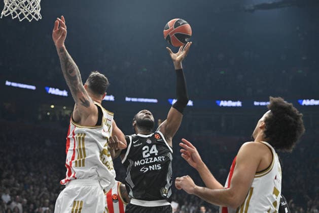 PARTIZAN vs CRVENA ZVEZDA BRUNO FERNANDO basketball Partizan vs Crvena zvezda during Euroleague matrch at Beogradska arena, Belgrade 12.12.2025 Foto: BASKETBALL, EUROLEAGUE, PARTIZAN, CRVENA ZVEZDA Belgrade Belgrade arena Serbia Copyright: xMarkoxMetlas xMNxPressx