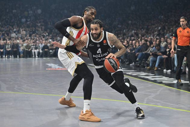 PARTIZAN vs CRVENA ZVEZDA DUANE WASHINGTON Dvejn Vasington basketball Partizan vs Crvena zvezda during Euroleague matrch at Beogradska arena, Belgrade 12.12.2025 Foto: BASKETBALL, EUROLEAGUE, PARTIZAN, CRVENA ZVEZDA Belgrade Belgrade arena Serbia Copyright: xMarkoxMetlas xMNxPressx