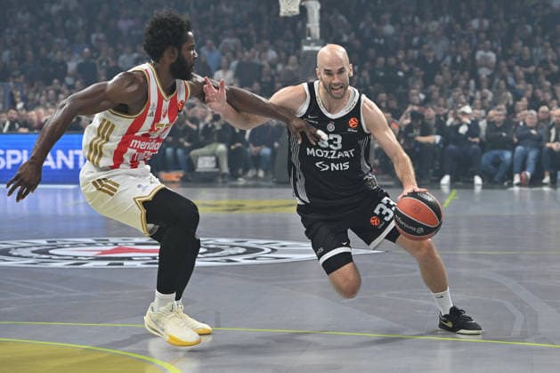 PARTIZAN vs CRVENA ZVEZDA NICK KALATHES Nik Kalates vs SAMMY OJELEYE Semi Odzelej basketball Partizan vs Crvena zvezda during Euroleague matrch at Beogradska arena, Belgrade 12.12.2025 Foto: BASKETBALL, EUROLEAGUE, PARTIZAN, CRVENA ZVEZDA Belgrade Belgrade arena Serbia Copyright: xMarkoxMetlas xMNxPressx