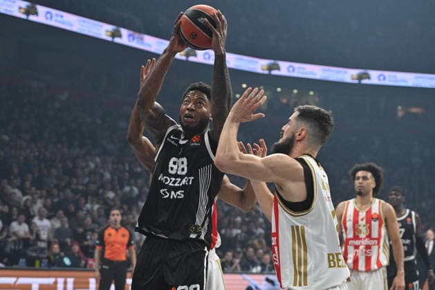 PARTIZAN vs CRVENA ZVEZDA TYRIQUE JONES Tajrik Dzons basketball Partizan vs Crvena zvezda during Euroleague matrch at Beogradska arena, Belgrade 12.12.2025 Foto: BASKETBALL, EUROLEAGUE, PARTIZAN, CRVENA ZVEZDA Belgrade Belgrade arena Serbia Copyright: xMarkoxMetlas xMNxPressx