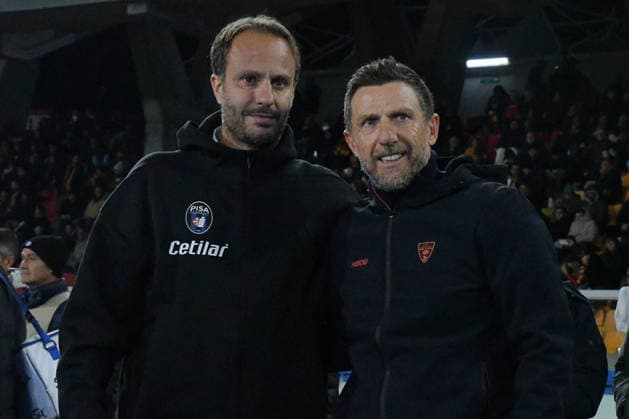 Eusebio Di Francesco (head coach Us Lecce) and Alberto Gilardino (head coach Pisa Sporting Club) during US Lecce vs Pisa SC, Italian soccer Serie A match in Lecce, Italy, December 12 2025  Copyright: xPasqualexGolia IPAxSportx xipa-agency.netx xx IPA_69079731 IPA_Agency_IPA69079731