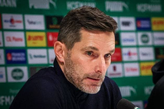 Head coach Stefan Leitl Hertha BSC Berlin at the press conference, Spvgg Greuther Fuerth vs Hertha BSC Berlin, Football, 2 Bundesliga, DFL, Saison 2025 2026, Hinrunde, 16 Spieltag, 12 12 2025 DFB regulations prohibit any use of photographs as image sequences and or quasi video Fuerth Bayern Germany Copyright: xkolbert-press MartinxAgüerax