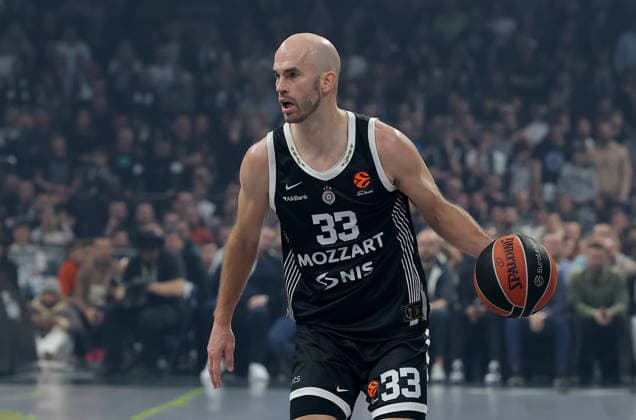 Partizan v Crvena Zvezda, Euroleague basketball, season 2025 2026, round 15 Belgrade, Serbia. 12th Dec, 2025. Partizan s Nick Calathes during Euroleague basketball match between Partizan and Crvena Zvezda (Red Star) on December 12. 2025. in Belgrade, Serbia. Belgrade Serbia Copyright: xPedjaxMilosavljevic STARSPORTx