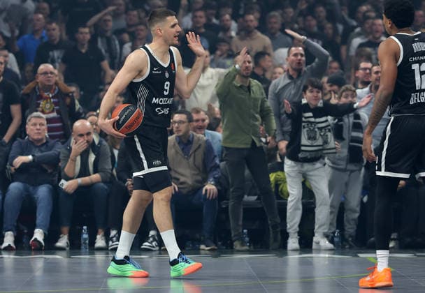 Partizan v Crvena Zvezda, Euroleague basketball, season 2025 2026, round 15 Belgrade, Serbia. 12th Dec, 2025. Partizan s Vanja Marinkovic during Euroleague basketball match between Partizan and Crvena Zvezda (Red Star) on December 12. 2025. in Belgrade, Serbia. Belgrade Serbia Copyright: xPedjaxMilosavljevic STARSPORTx