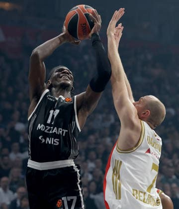 Partizan v Crvena Zvezda, Euroleague basketball, season 2025 2026, round 15 Belgrade, Serbia. 12th Dec, 2025. Partizan s Isaac Bonga during Euroleague basketball match between Partizan and Crvena Zvezda (Red Star) on December 12. 2025. in Belgrade, Serbia. Belgrade Serbia Copyright: xPedjaxMilosavljevic STARSPORTx