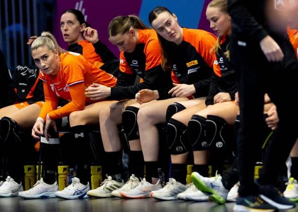 ROTTERDAM - Estvana Polman in action during the semi-final at the World Handball Championship between the Netherlands and Norway. ANP IRIS VAN DEN BROEK netherlands out - belgium out Rotterdam xVIxxIVx 544692076 originalFilename: 544692076.jpg
