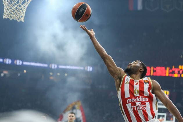 Partizan v Crvena Zvezda - EuroLeague BELGRADE, SERBIA - DECEMBER 12: Jared Butler (6) of Crvena Zvezda in action during EuroLeague round 15 basketball match between Partizan and Crvena Zvezda on December 12, 2025. Filip Stevanovic Anadolu Belgrade Serbia. Editorial use only. Please get in touch for any other usage.  Copyright: x2025xAnadoluxFilipxStevanovicx