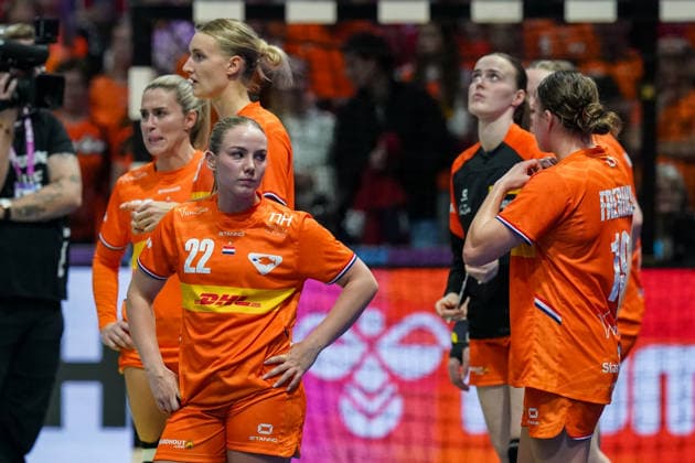 2025-12-12 Netherlands v Norway - IHF World Women s Handball Championship ROTTERDAM, NETHERLANDS - DECEMBER 12: Zoe Sprengers of The Netherlands looks dejected after losing during the IHF World Women s Handball Championship match between Netherlands and Norway at Ahoy on December 12, 2025 in Rotterdam, Netherlands. Rotterdam Ahoy Netherlands Content not available for redistribution in The Netherlands directly or indirectly through any third parties. Copyright: xHenkxSeppenx